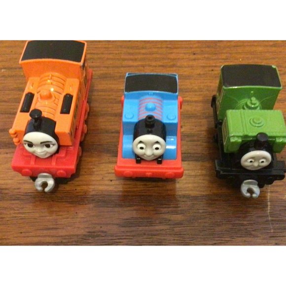 Lot 2 Thomas & Friends Take N Play Die Cast Trains NIA LUKE + 1 Plastic THOMAS - Picture 8 of 8